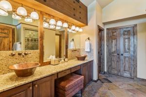 Stag Lodge at Deer Valley Resort - Three Bedroom Residence with Spa #13 condo