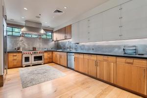 Grand Lodge - Four Bedroom #502 - Ski-in ski-out condo