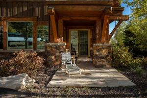 Grand Lodge - Four Bedroom #306 - Ski-in ski-out