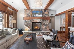 Grand Lodge - Four Bedroom #306 - Ski-in ski-out