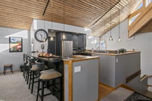 2060 Solamere Drive - Four Bedroom Home condo