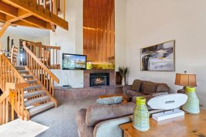 Pinnacle at Deer Valley Resort - Four Bedroom Condo with Hot Tub #1470 condo
