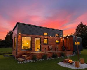 FamilyTinyHouse