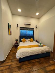 VG09 with huge Pool and bathtub