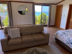 The Flaxman Studio - Panoramic Ocean Views