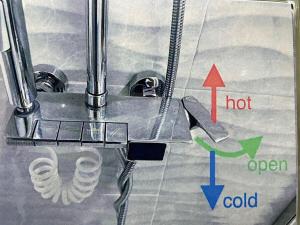 E6 Chiang Mai city center, Central Mall, beautiful swimming pool, one bedroom and one living room, can accommodate three people, cooking allowed