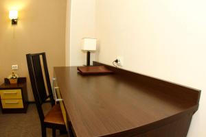 Suite room in Camelot Hotel
