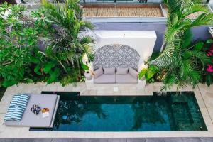 Seseh 1BR Pool Villa Rooftop-5mins ride to Seseh BEACH