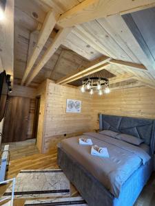 Chalet Montenegrina with jacuzzi