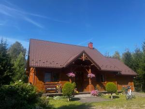 Drewniany dom w Borach Tucholskich "Twoja Ostoja"