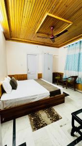 The Pahadi Ghar