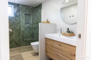 La Casa Bonita with large terras & plungepool