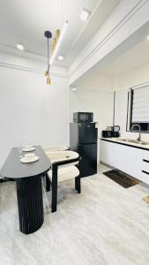 One bedroom Lavington with pool & Gym