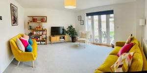 Stunning Modern Four Bed Home Near Witney & Oxford