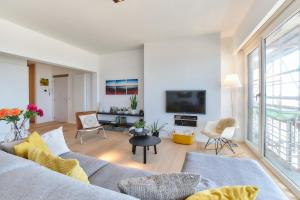 The Coastal Residence - 212