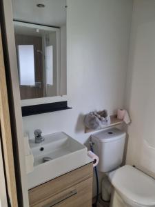 MHT019 3 chambres dont suite parental et 2 salles de bain dans camping 4 étoiles