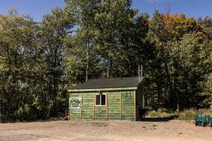 Sunken Escapes Cabin 7