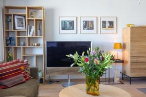 Crystal Blue Seaview - 225