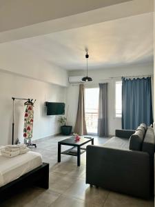 Ælis Suites in Psyrri - Rooftop Access & Acropolis View