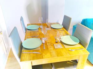 Bright & Spacious Flat by Murrayfield Stadium