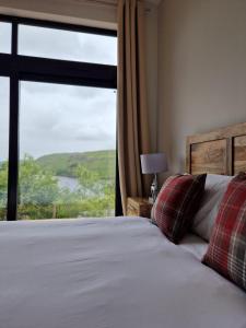 Charming Cottage by the Fairy Pools 5