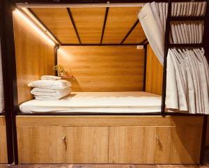 Hanoi Silver Hostel - Double Bed - Chill n Comfy