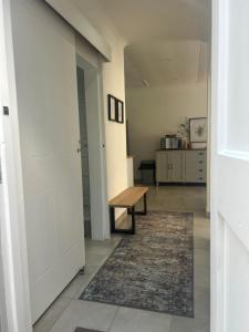 The Bungalow 2 min walk to The Point