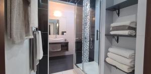 Lux Apartment Center