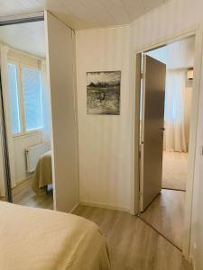 Peaceful house with own SAUNA, FREE PARKING