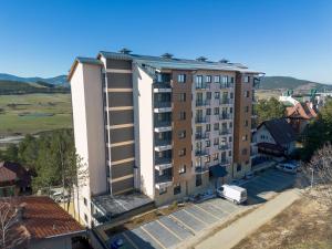 Apartman MONTE LAA -Moderan Apartman sa Garazom 900 m od centra ,kod Hotela Tornik