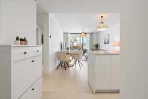 NEW BUILD 2BEDROOM with the small private garden