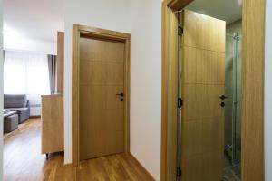 Apartman MONTE LAA -Moderan Apartman sa Garazom 900 m od centra ,kod Hotela Tornik