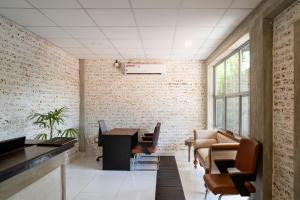 Ceylon Kingsmen Garden - Katunayake Airport Transit Hotels