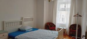 2 min Center Just In, Old Town Walk private room B