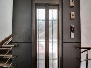 Super Hotel D Plaza Near Pitampura Metro Station