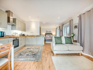 Valley View Cottage-Ukc5157