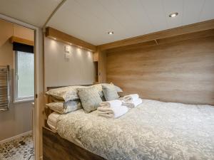 Woodpecker Lodge-Ukc5156