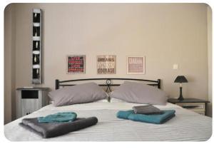 Kornilis apartment near the historical center