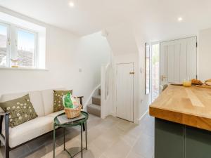 The Little House - Uk49129