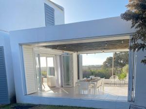 Namaste - Sea-facing 4 sleeper Holiday Home