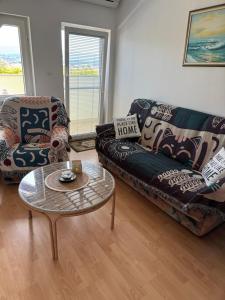 Green House Apartment