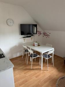 Green House Apartment