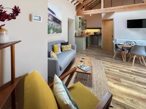 The Calving Barn - Uk49679