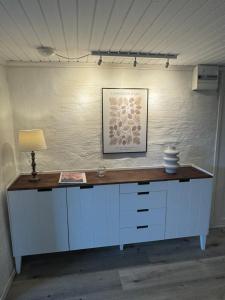 Nyrenoverad 2-rummare med gratis laddning för elbil