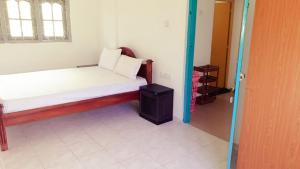 Susha Hostel Private 1BR, Shared Bathroom, Living Area, Wi-Fi & Free Laundry