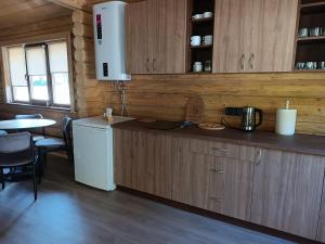 Відпочинкова база " На Нивці"