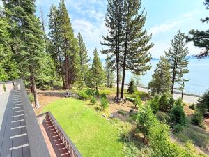 Lake Tahoe Cabin I Hammocks, Paddle Boards and Bikes