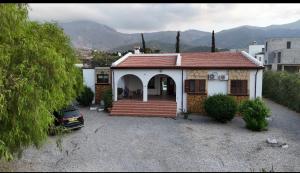 A Spacious Villa to Entertain