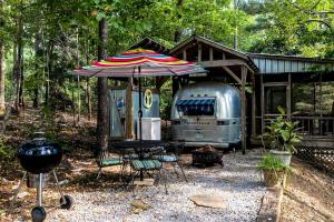 Vintage Airstream Trailer for a Glamping Escape in Alabama