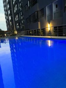 Aurora Smart Homes- Modern 2BR Apartment with Pool & Gym,Kilimani